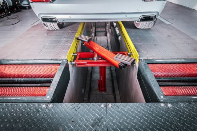 Ile kosztują badania techniczne auta? Zaskakujące zmiany i ceny w 2025 roku Ile kosztują badania techniczne auta? Zaskakujące zmiany i ceny w 2025 roku